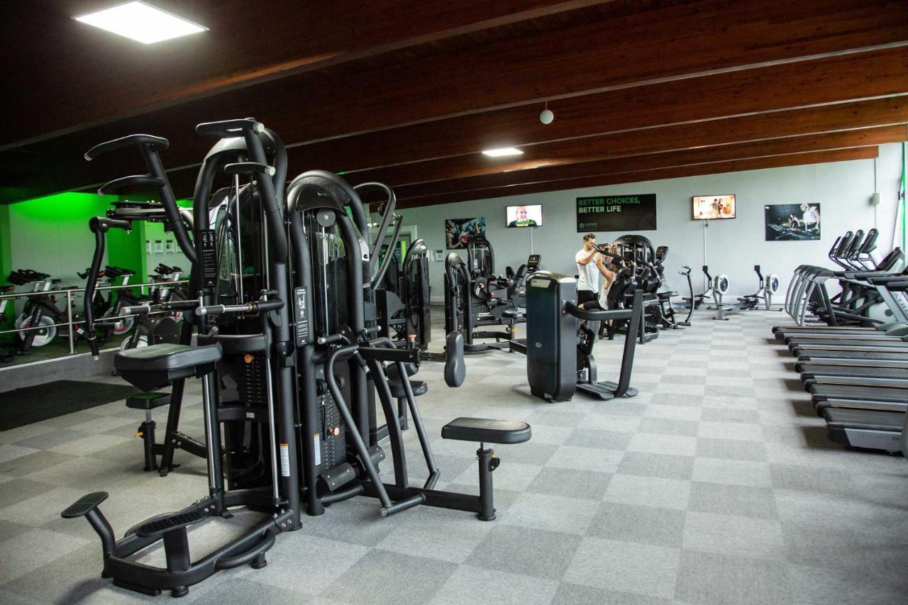 Flat 2, The Old Antiques Warehouse - Free Off-Site Health Club Access With Pool, Sauna, Steam Room & Gym 보우네스온윈더미어 외부 사진